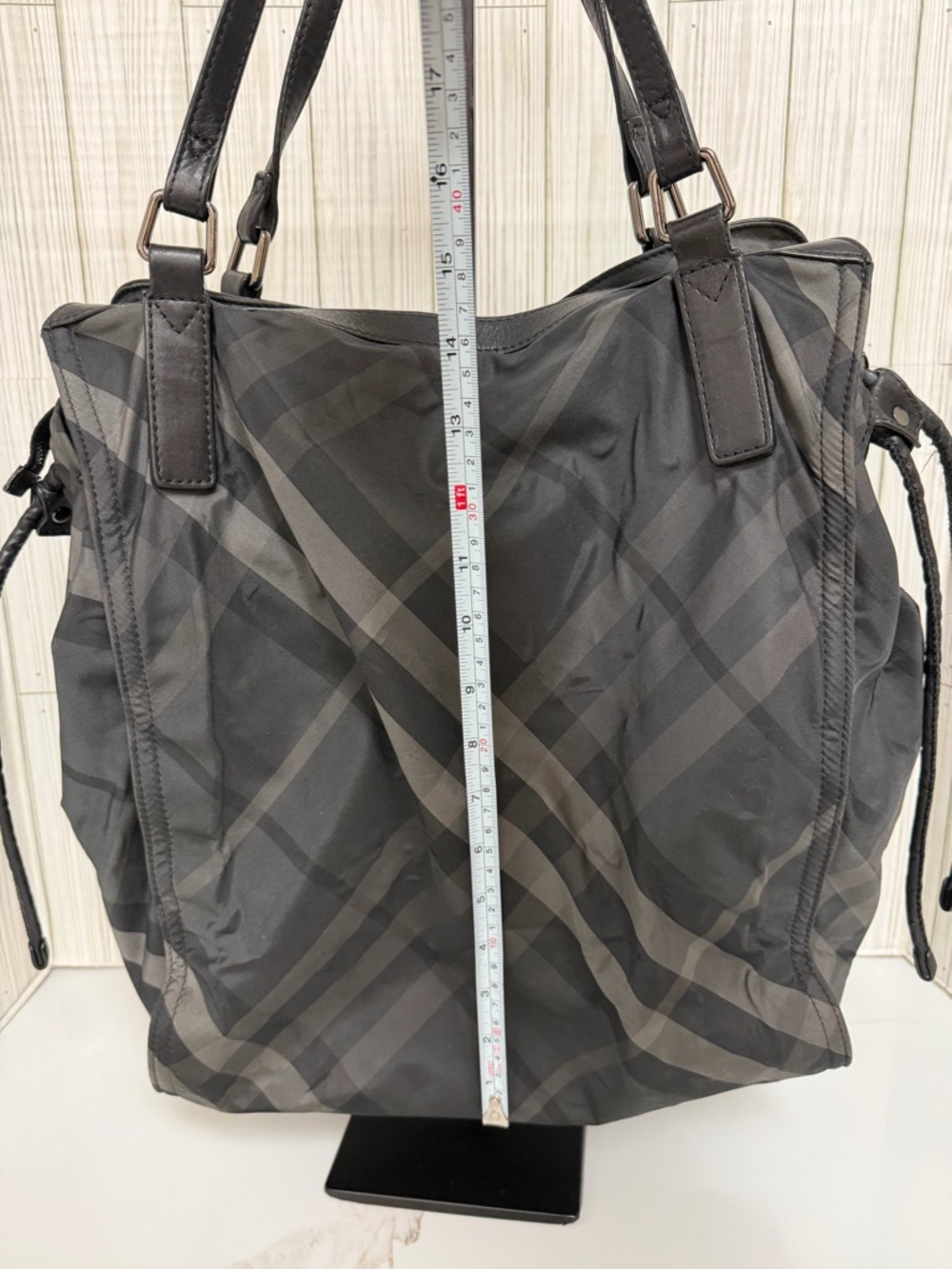 Burberry Black Nova Check Nylon Tote Bag Leather Trim Shoulder Bag Large - Picture 10 of 16